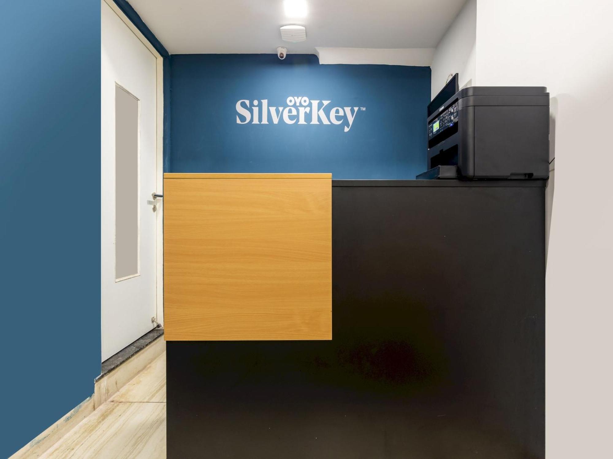 Silverkey Fusion Stays Індаур Екстер'єр фото